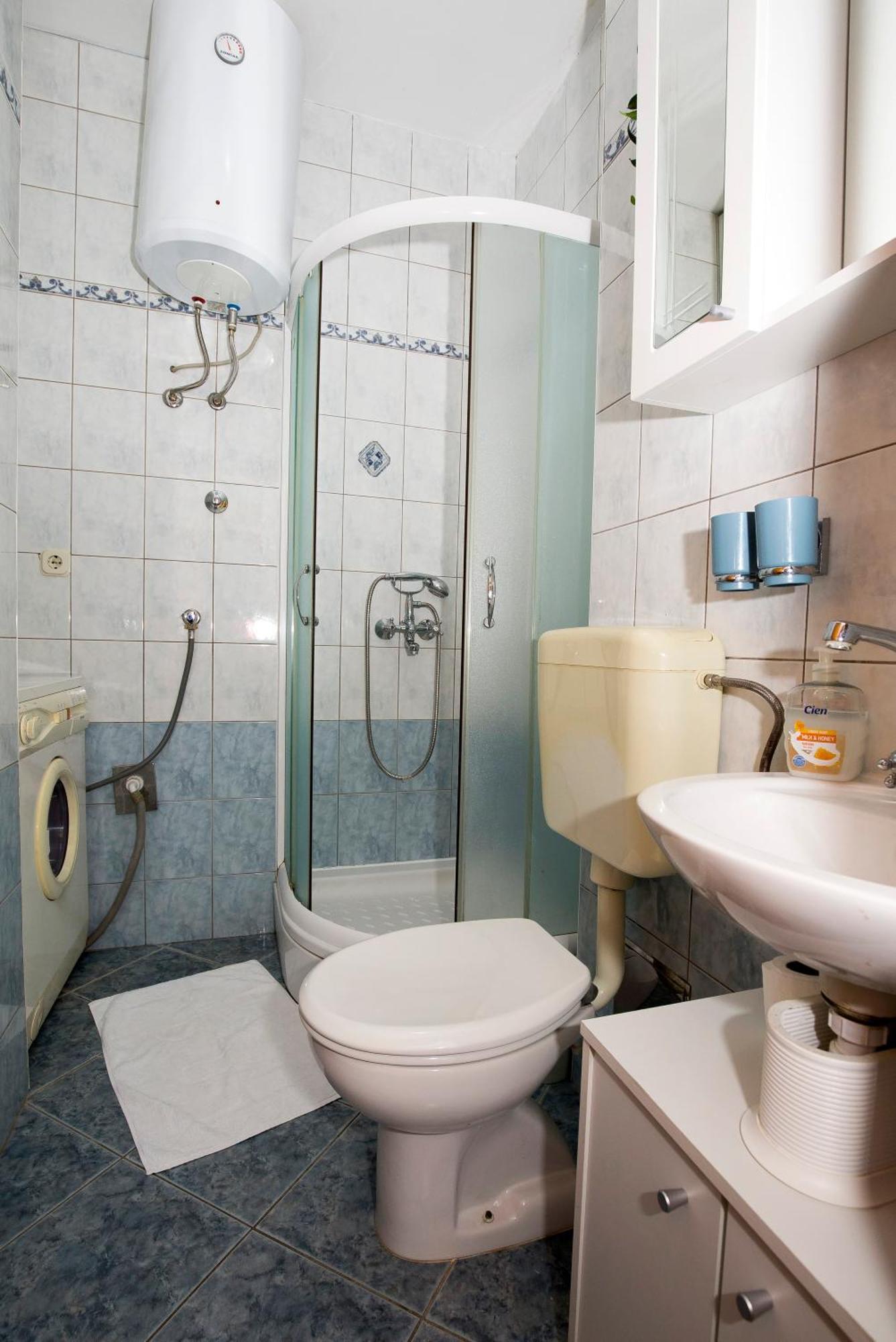 Apartman Roza Omis Exterior photo